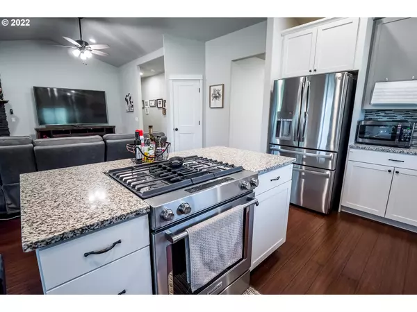 Springfield, OR 97477,203 S ASH ST