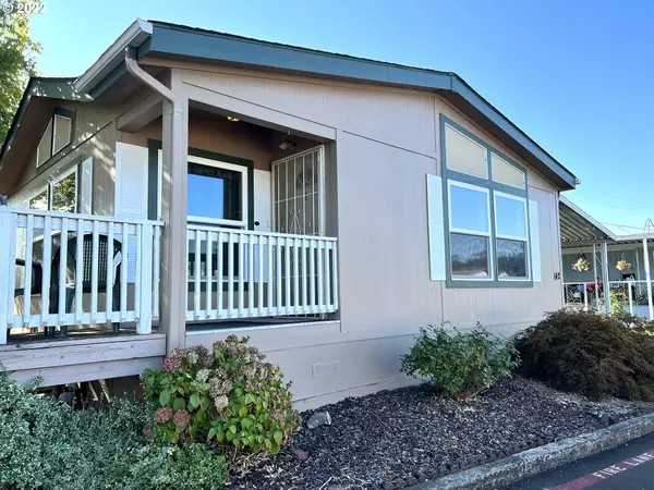 Gladstone, OR 97027,19605 RIVER RD #142