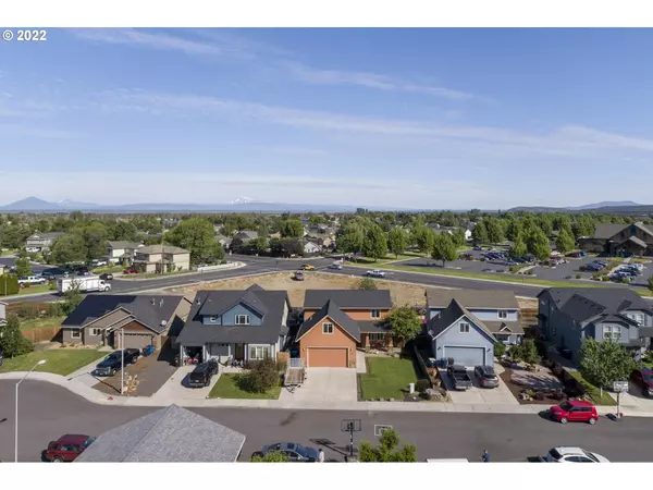 Redmond, OR 97756,1521 NW 18TH ST