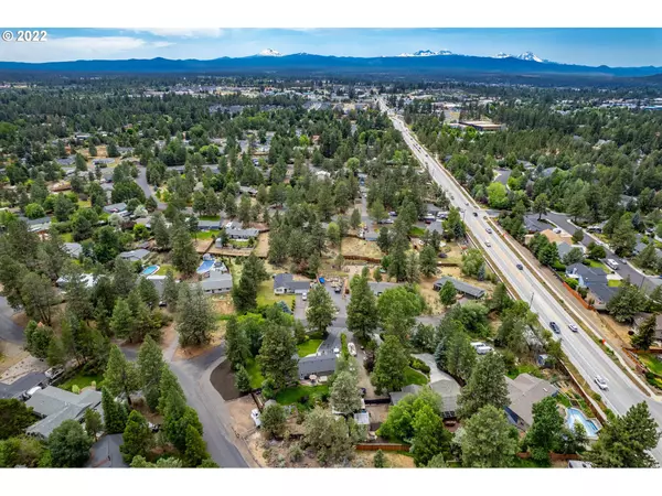 Bend, OR 97702,61586 QUAY CT