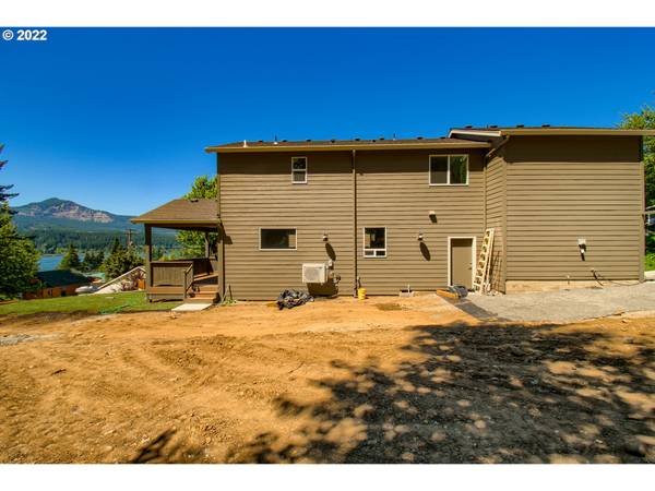 Cascade Locks, OR 97014,721 MOODY AVE