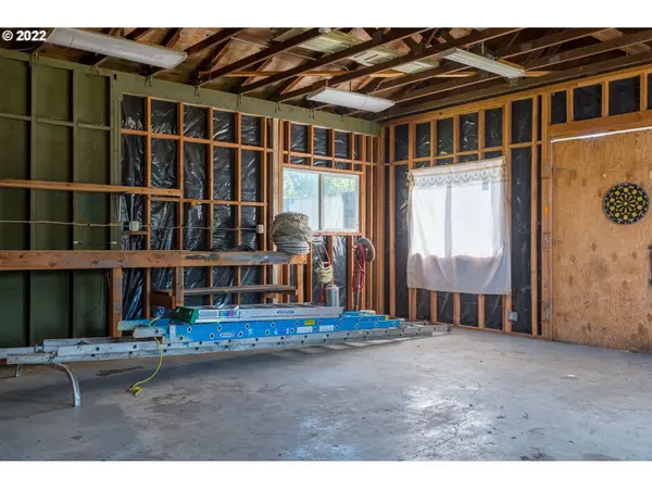 385 RUBY AVE, Eugene, OR 97404