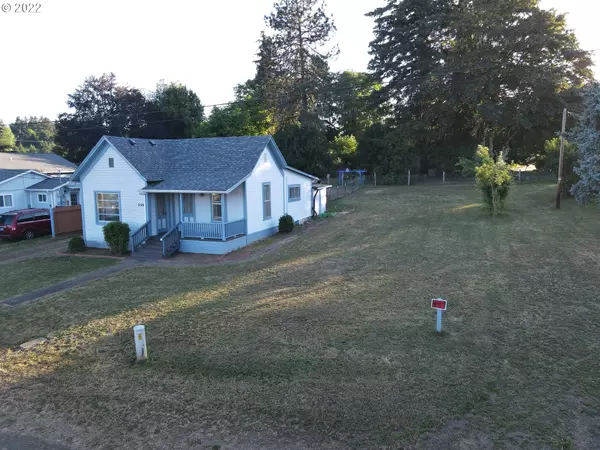 259 DOUGLAS ST, Yoncalla, OR 97499