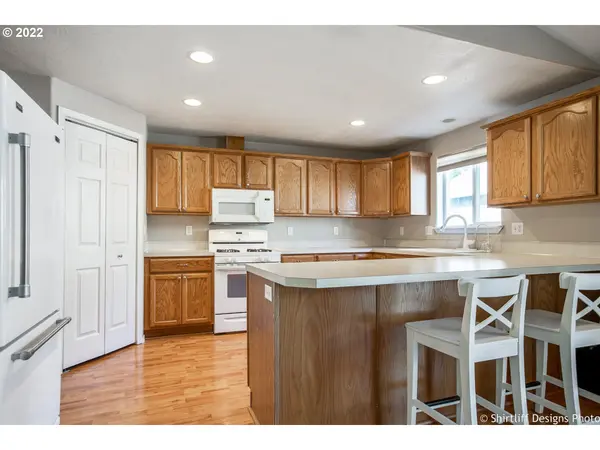 Springfield, OR 97478,6783 SIMEON DR