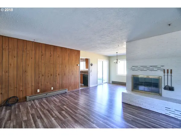 58089 OLD PORTLAND RD, Warren, OR 97053