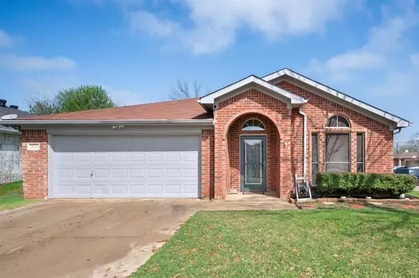 5701 Vandalia Trail, Arlington, TX 76017