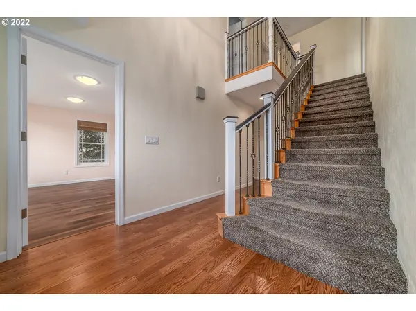 37078 CAMP CREEK RD, Springfield, OR 97478