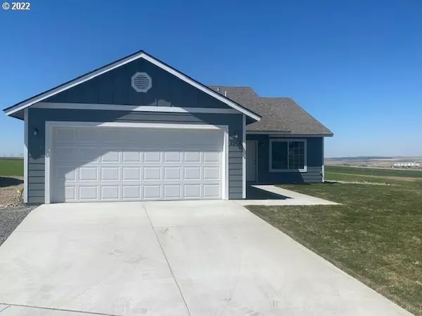 2964 High Desert LOOP, Umatilla, OR 97882