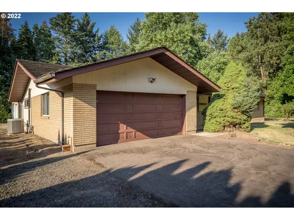 Corvallis, OR 97333,29657 SE SHADY OAK DR