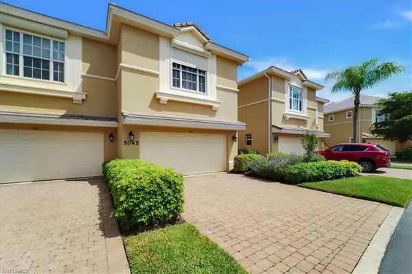 Naples, FL 34105,5045 Blauvelt WAY 101