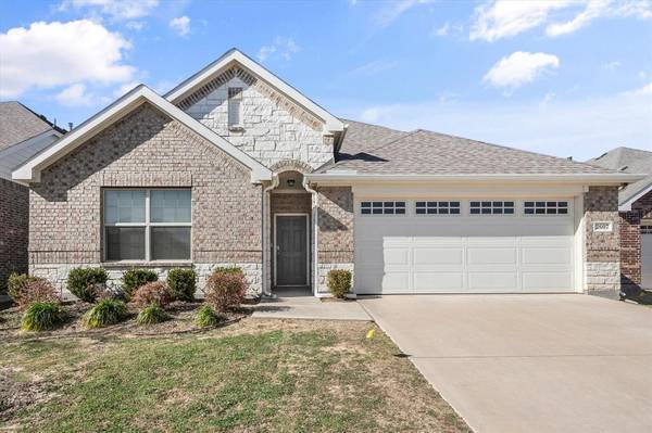 2607 Cannon Court, Glenn Heights, TX 75154