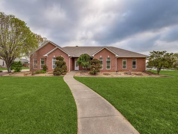 753 County Road 3121, Corsicana, TX 75109