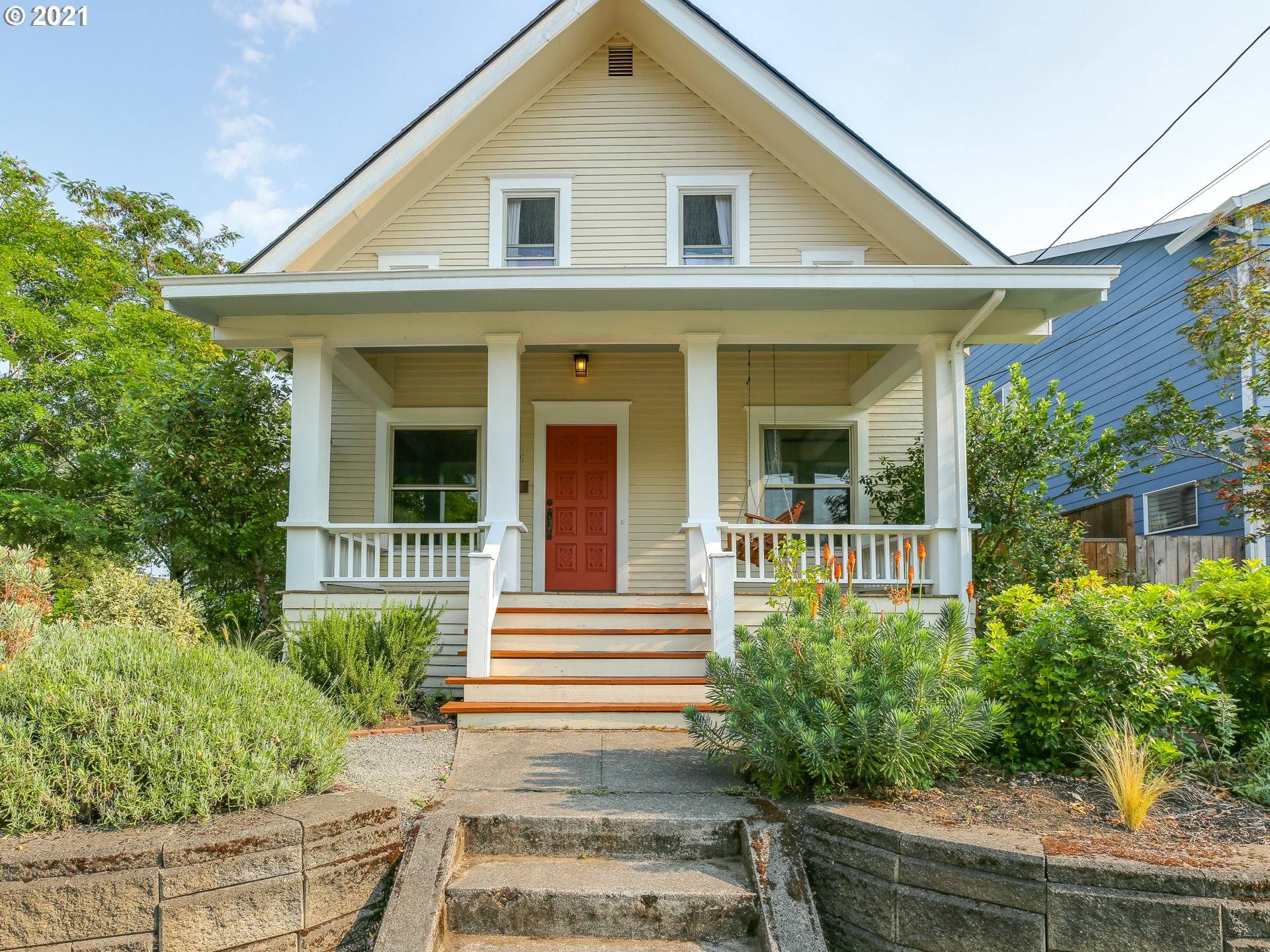 6003 SE CENTER ST, Portland, OR 97206