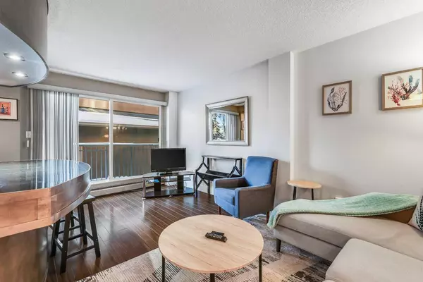 Calgary, AB T2T 2W6,1730 7 ST SW #303