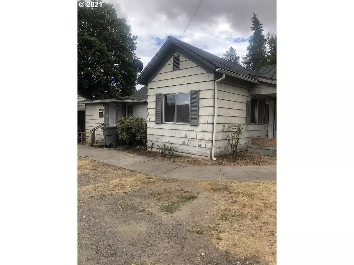 Carlton, OR 97111,510 S PINE ST