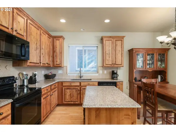 265 SE 42ND WAY, Hillsboro, OR 97123