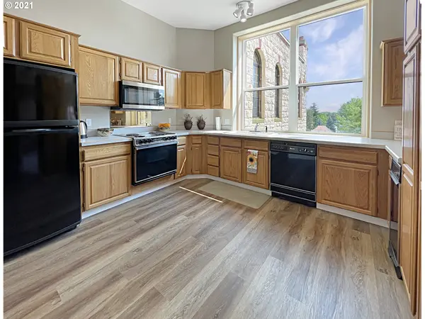 2365 4TH ST #305, Baker City, OR 97814