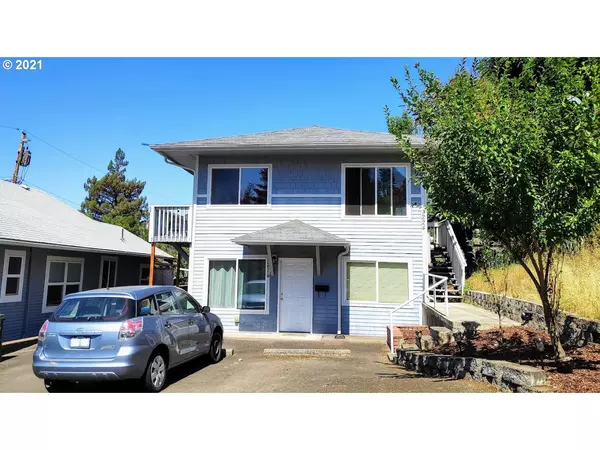 1214 SE OVERLOOK AVE, Roseburg, OR 97470