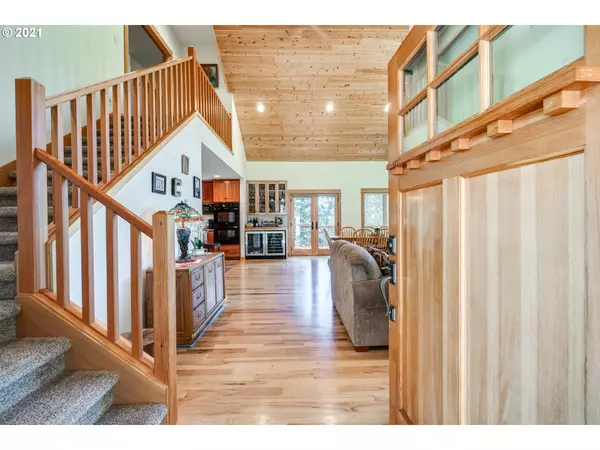 Mc Minnville, OR 97128,24601 SW PEAVINE RD