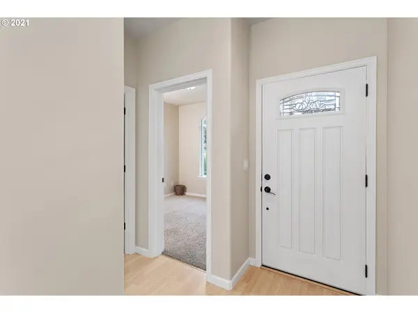 8101 NE 103RD CT, Vancouver, WA 98660