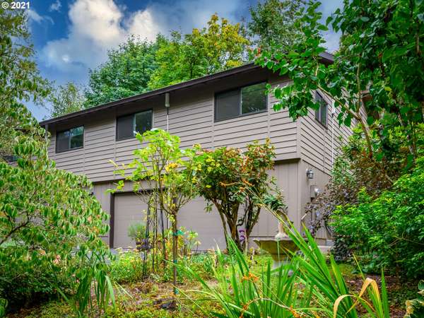 3857 SW CANBY ST, Portland, OR 97219