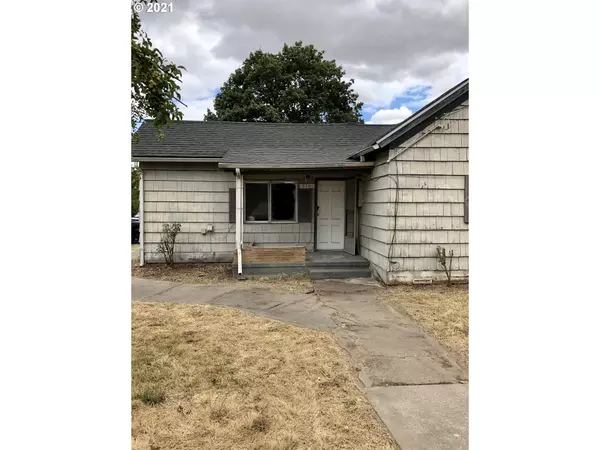 Carlton, OR 97111,510 S PINE ST