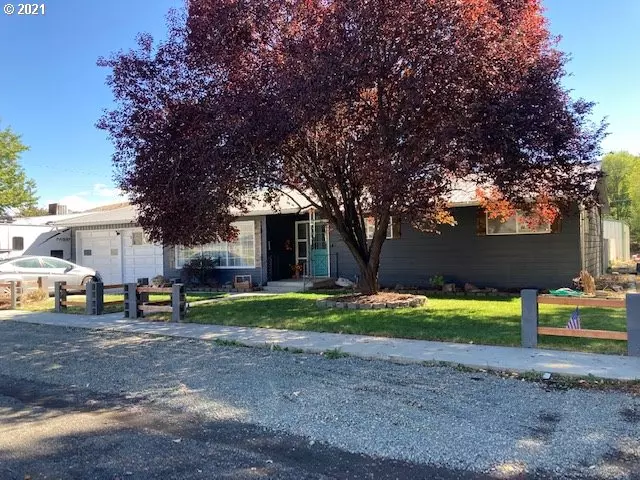 314 NW 4TH AVE, John Day, OR 97845