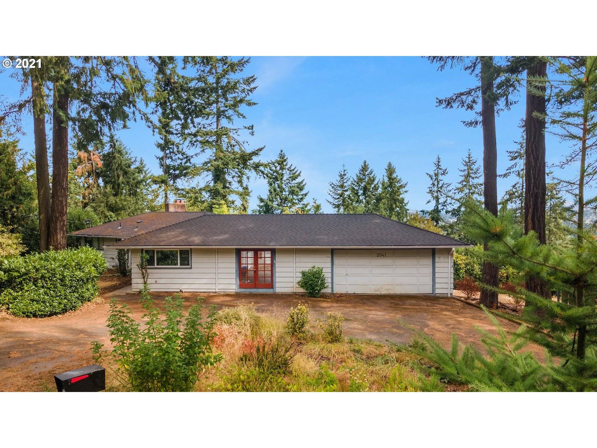 West Linn, OR 97068,2041 MARYLHURST DR