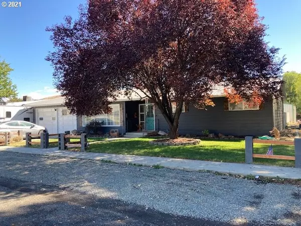 314 NW 4TH AVE, John Day, OR 97845