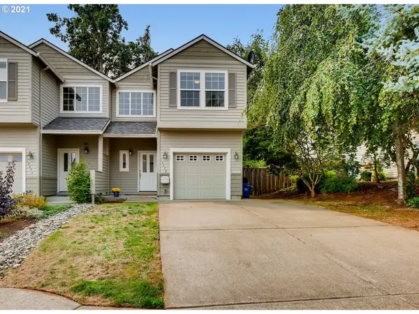 13672 GARDEN MEADOW DR, Oregon City, OR 97045