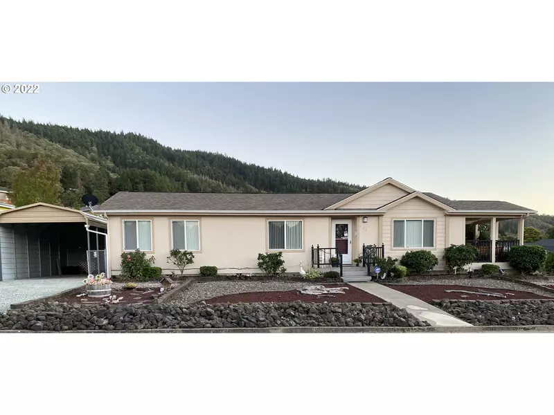 102 MARGIE CT, Myrtle Creek, OR 97457