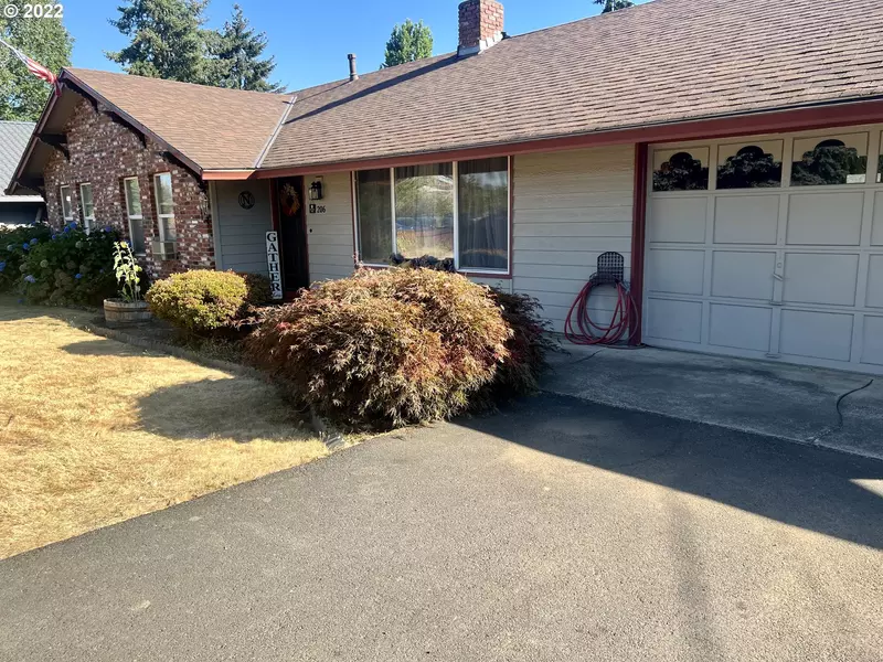 206 FRANCES ST, Molalla, OR 97038