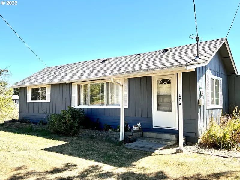 2613 NONPAREIL RD, Sutherlin, OR 97479