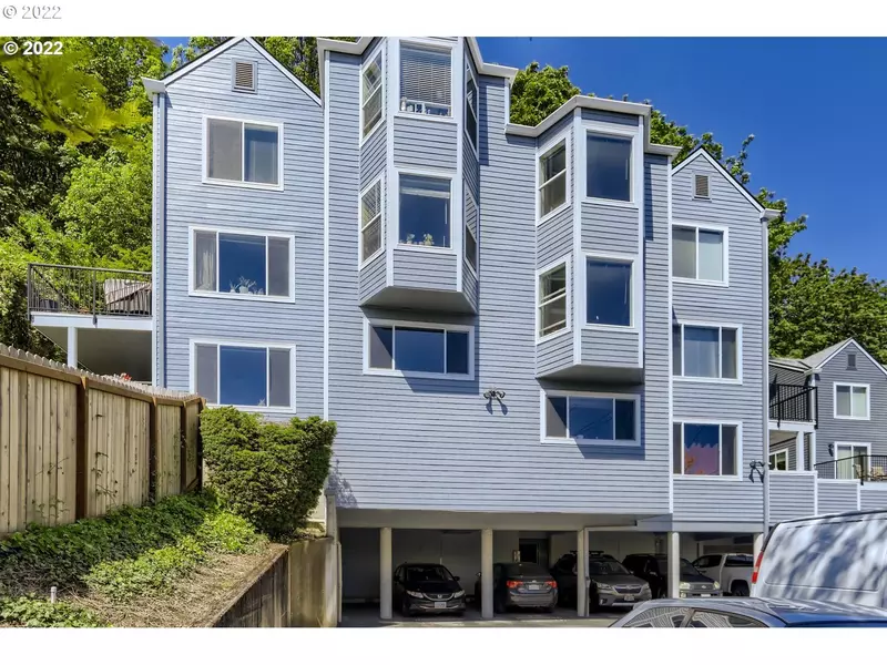 3505 SW BARBUR BLVD #14, Portland, OR 97239