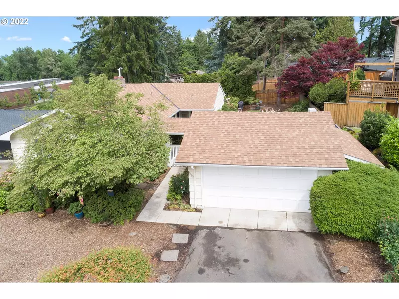 1695 HALLINAN ST, Lake Oswego, OR 97034