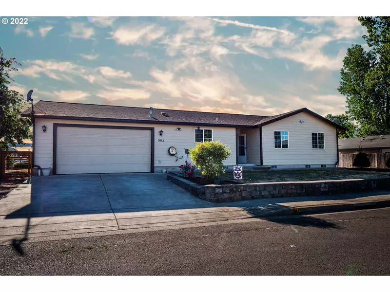 503 S 9TH ST, Creswell, OR 97426