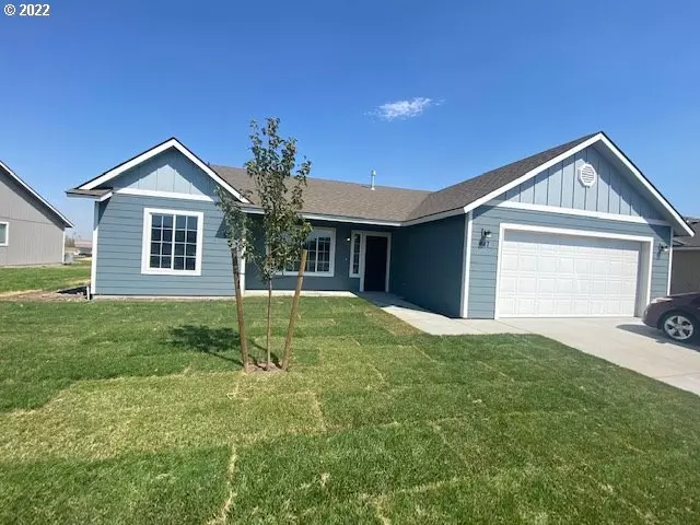 447 Cardinal PL, Umatilla, OR 97882