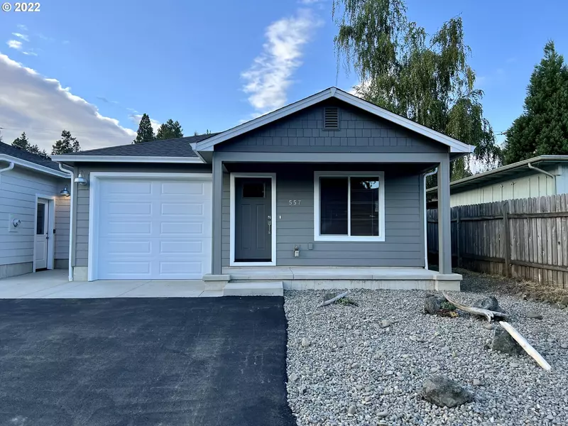 557 W FIRST AVE, Sutherlin, OR 97479