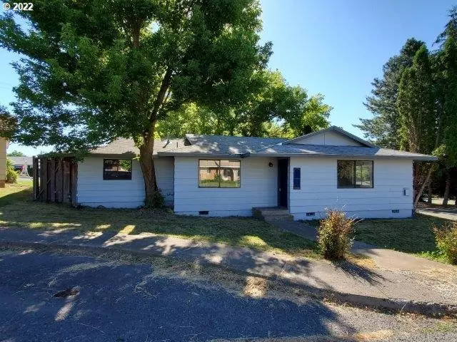 1310 EVANGELINE TER, Elgin, OR 97827