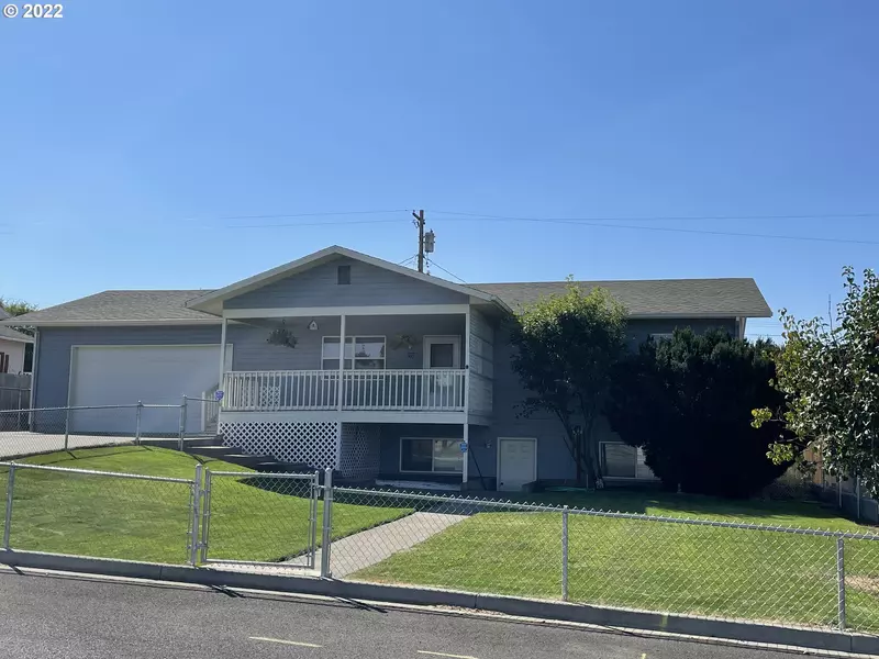 722 E MAIN ST, Goldendale, WA 98620