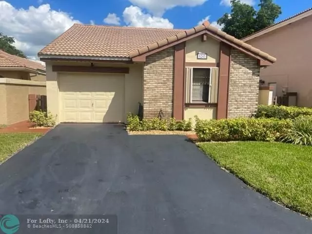 6245 NW 175th Ter, Miami Gardens, FL 33015