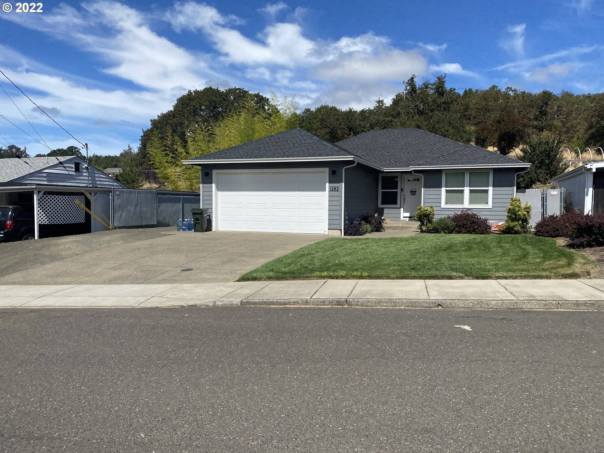 Roseburg, OR 97470,1282 NE ALAMEDA AVE