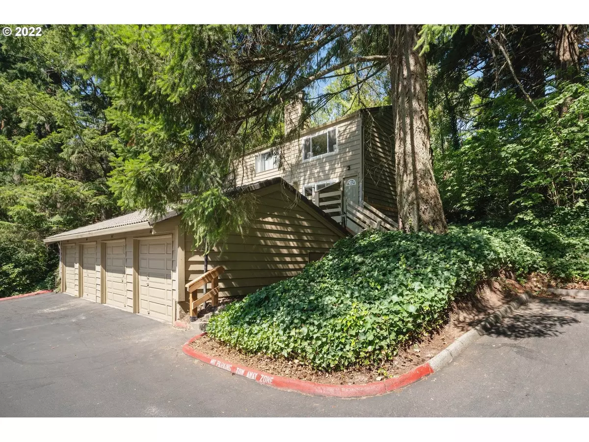 Lake Oswego, OR 97035,360 CERVANTES CIR