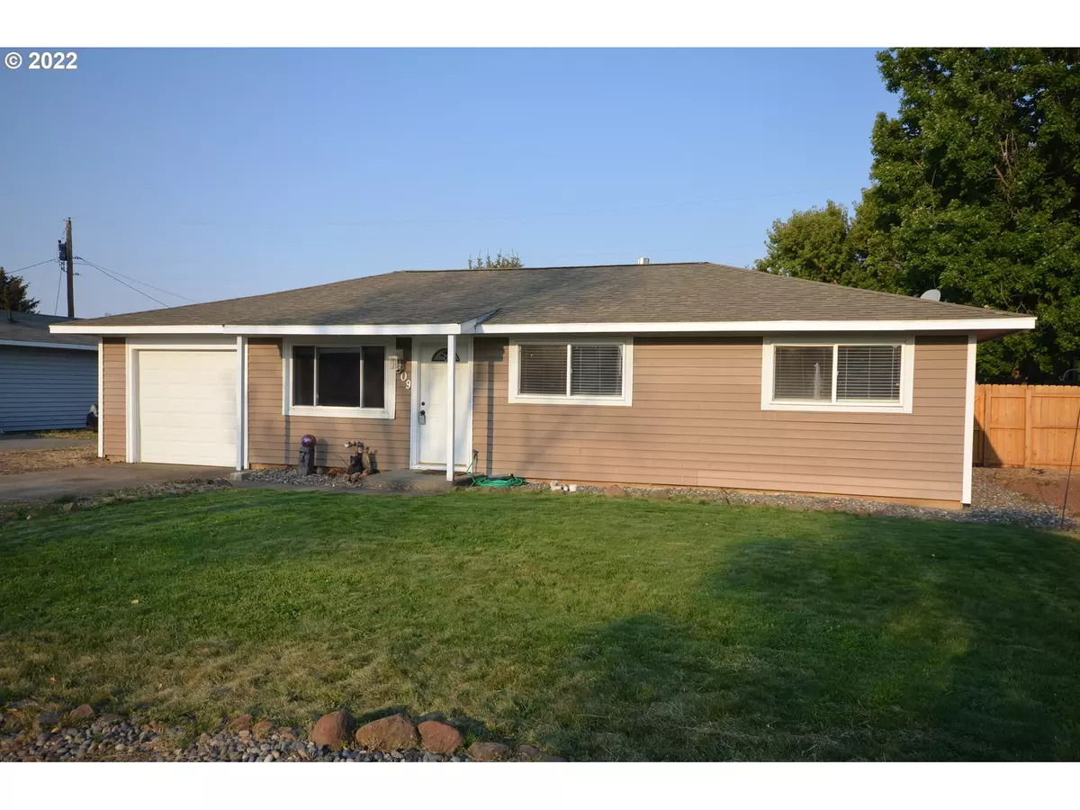 Goldendale, WA 98620,309 BRASHEAR WAY