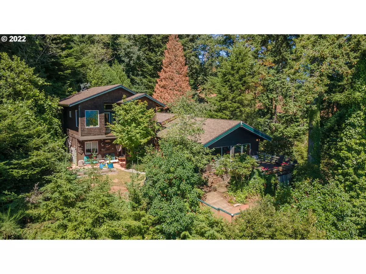 North Bend, OR 97459,93472 OSPREY LN