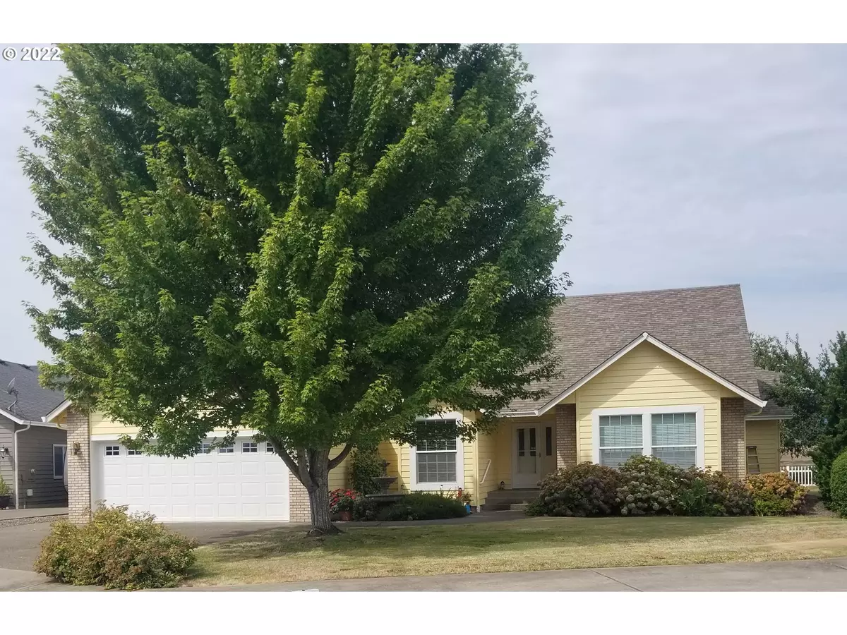 Sutherlin, OR 97479,337 CANDIS CT