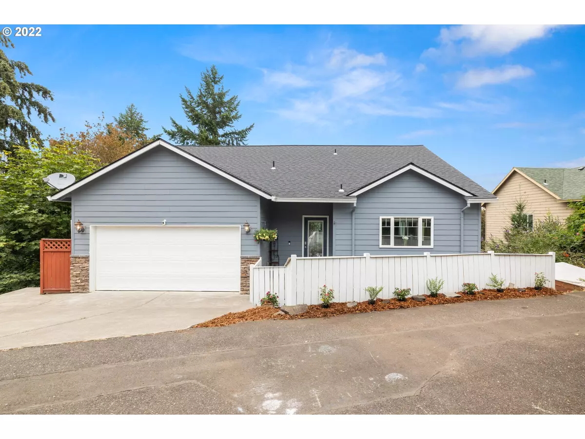 Estacada, OR 97023,437 SE CEDAR CREEK LN