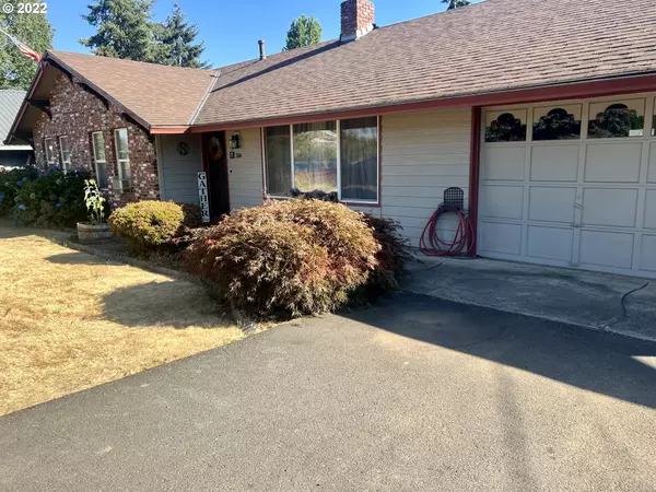 206 FRANCES ST, Molalla, OR 97038