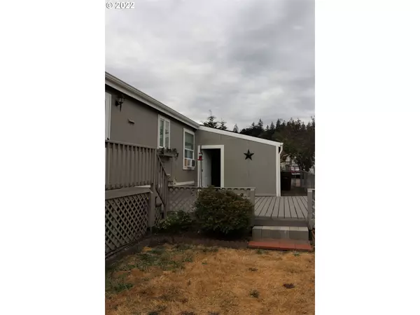 St Helens, OR 97051,2154 Oregon ST #66