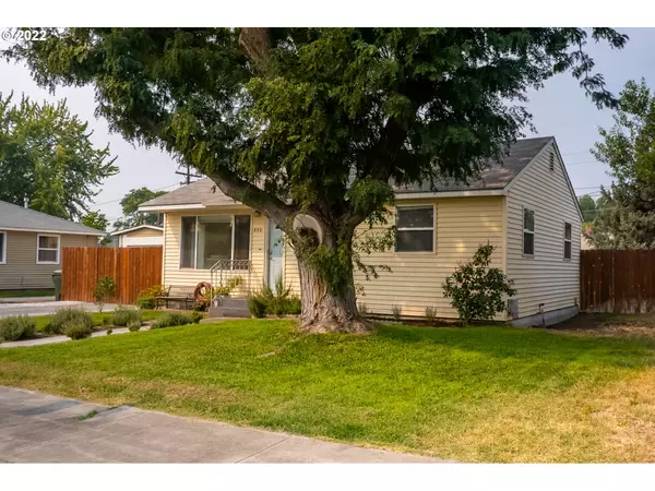 Hermiston, OR 97838,850 W TAMARACK AVE